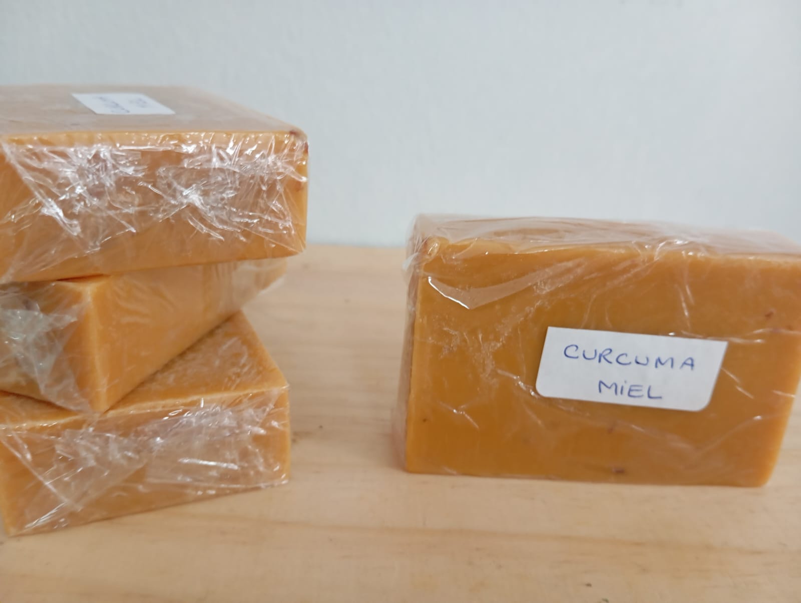 SAVON ARTISANAL CURCUMA – 100 G